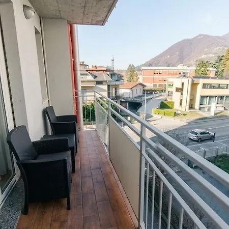 Casa Dela Cruz كومو